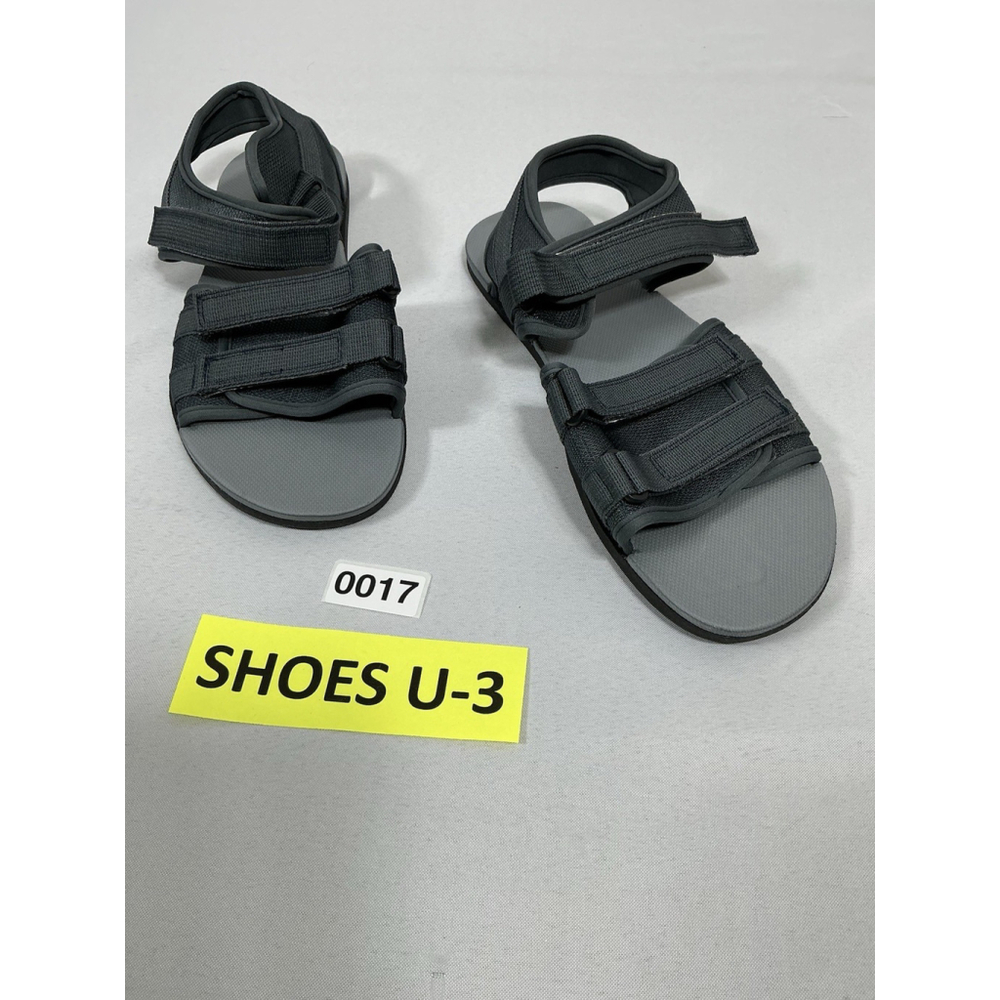 Men’s NWOT Whitin Strappy Sandals Gray Size 11 Round Toe Flat Heel